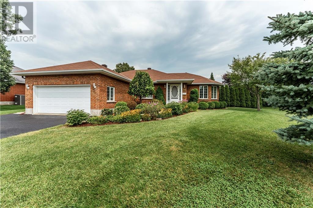 10 DALE STREET, ingleside, Ontario