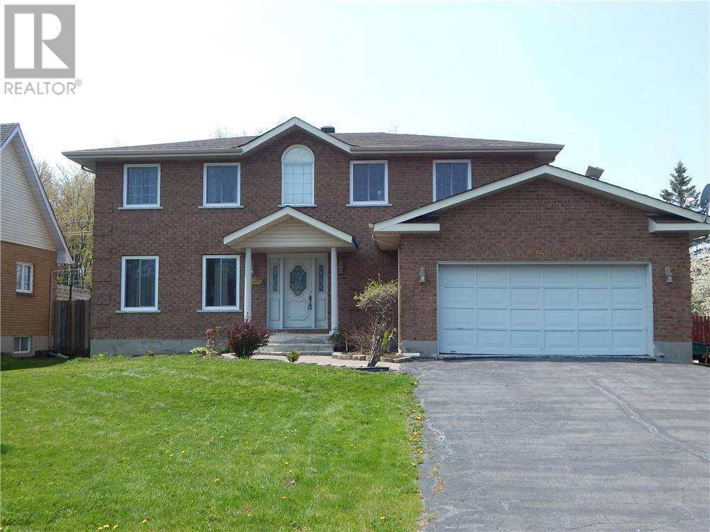 1701 BLAKELY DRIVE, cornwall, Ontario