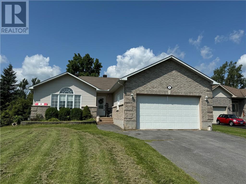 3 MOSS DRIVE, Long Sault, Ontario