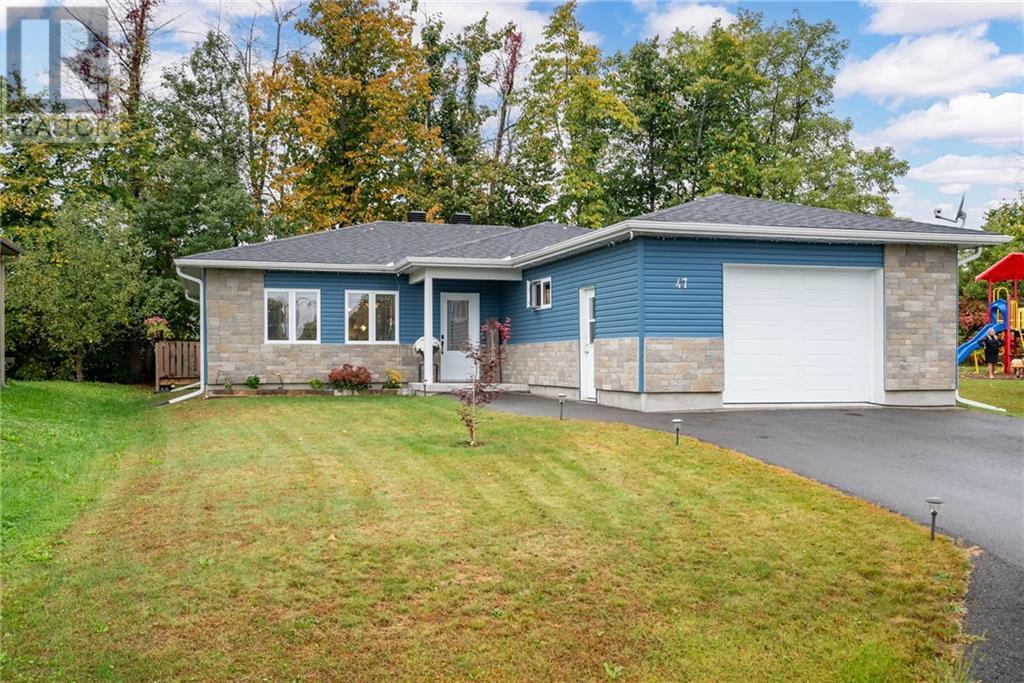 47 ABAGAIL CRESCENT, Long Sault, Ontario