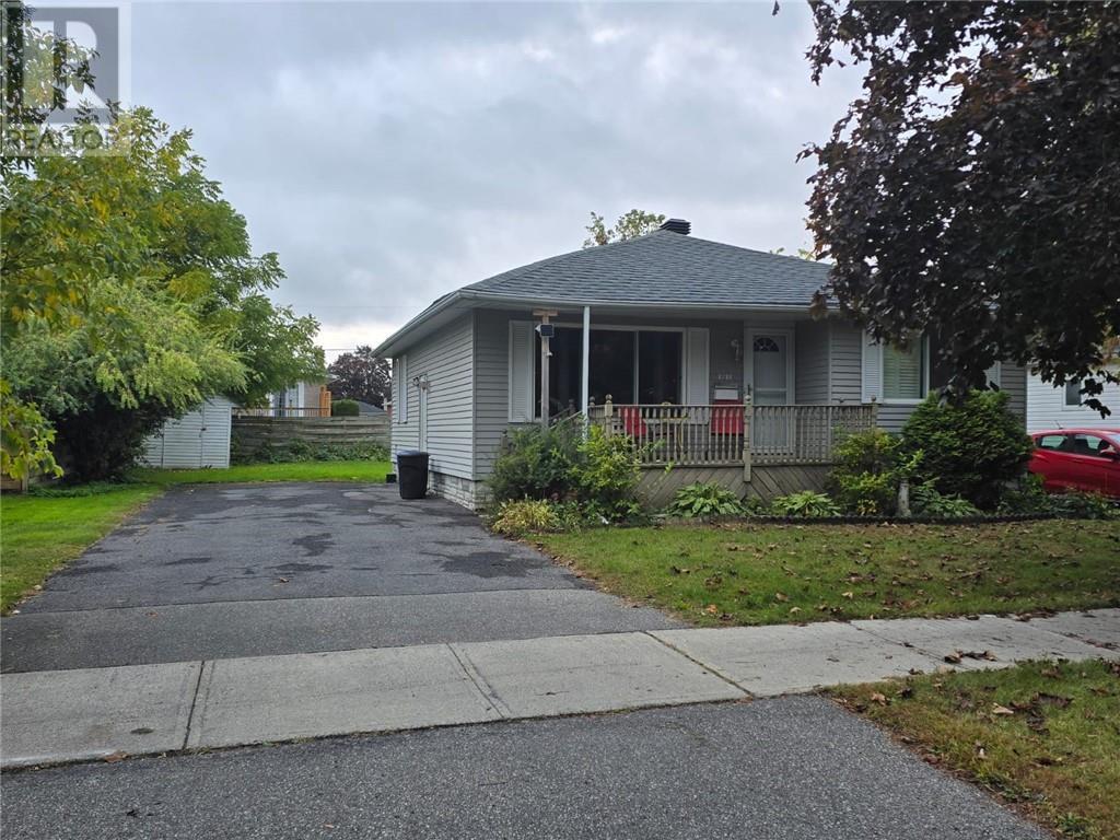 1218 NOTRE DAME STREET, Cornwall, Ontario